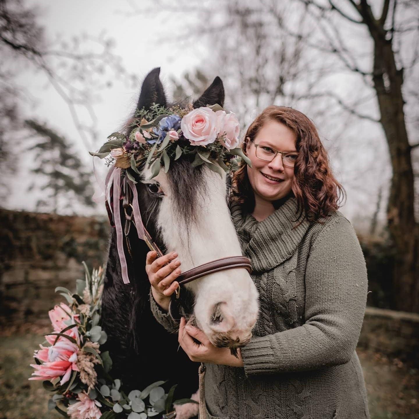 Mühlenhöfe: Tinker Paul und seine Besitzerin Anne-Christin sind zufriedene Einsteller und Reitschüler